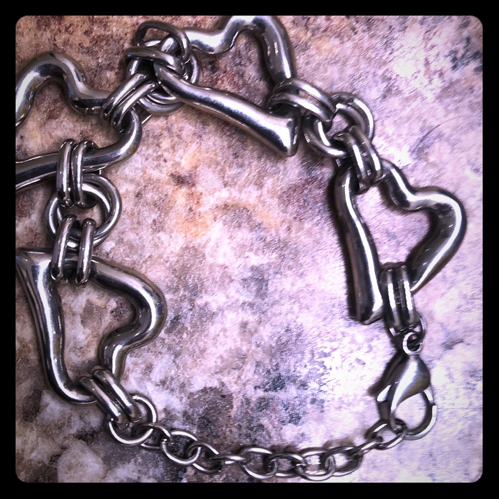 Heart Stealing sliver bracelet